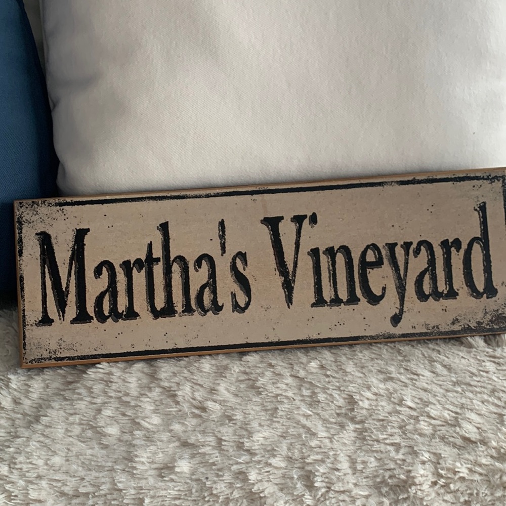 Martha’s Vineyard farmhouse sign